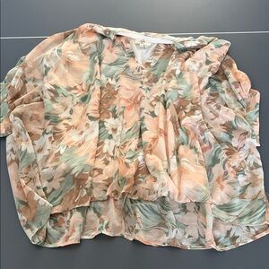 Entro Pastel Boutique Floral Blouse